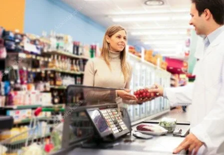 Áreas de caja y atención al cliente